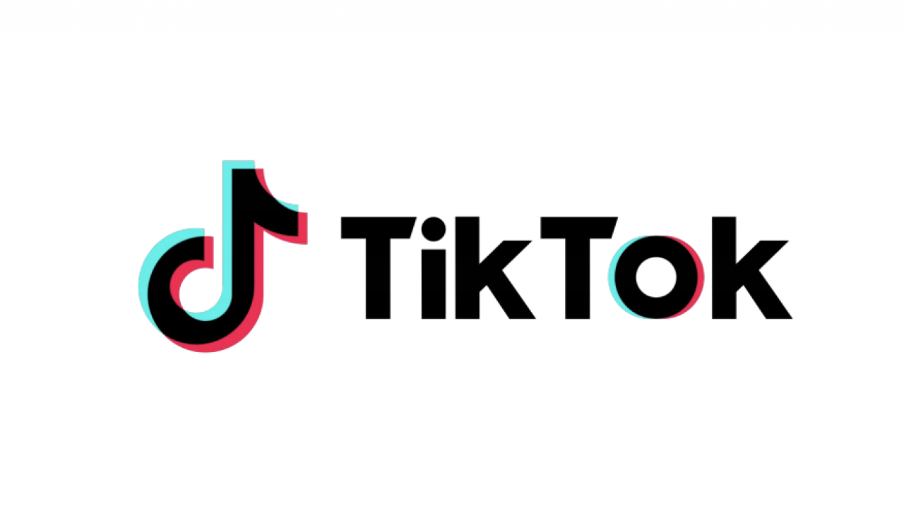 ly合并之后,下载量上升,tiktok在2018年10月成为美